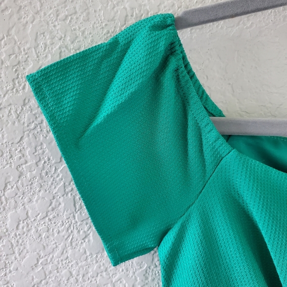 Lucy Paris off shoulder fit and flare dress NWT - Picture 2 of 9